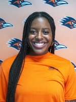 Amirah Gray Group Fitness Instructor